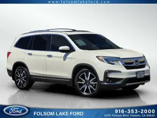 Honda Pilot 2019 AWD Touring 4dr SUV w/Rear Captain's Chairs