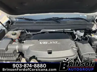 GMC Canyon 2021 4x4 AT4 4dr Crew Cab 5 ft. SB (Cloth)