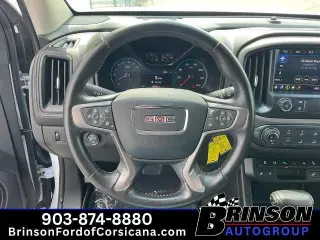 GMC Canyon 2021 4x4 AT4 4dr Crew Cab 5 ft. SB (Cloth)