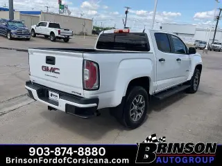 GMC Canyon 2021 4x4 AT4 4dr Crew Cab 5 ft. SB (Cloth)
