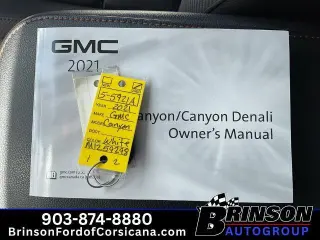 GMC Canyon 2021 4x4 AT4 4dr Crew Cab 5 ft. SB (Cloth)