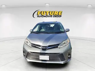 Toyota Sienna 2019 XLE 7-Passenger Auto Access Seat 4dr Mini-Van