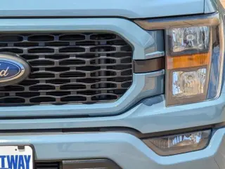 Ford F-150 2023 4x2 XL 4dr SuperCrew 5.5 ft. SB