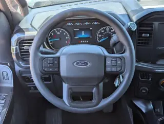 Ford F-150 2023 4x2 XL 4dr SuperCrew 5.5 ft. SB