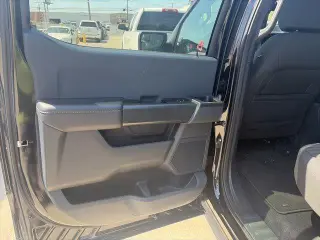 Ford F-150 2023 4x2 XL 4dr SuperCrew 5.5 ft. SB