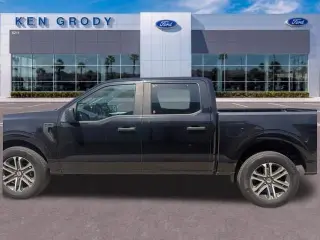 Ford F-150 2023 4x2 XL 4dr SuperCrew 5.5 ft. SB