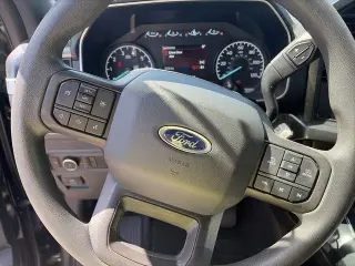 Ford F-150 2023 4x2 XL 4dr SuperCrew 5.5 ft. SB