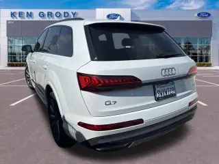 Audi Q7 2022 AWD quattro Premium Plus 45 TFSI 4dr SUV