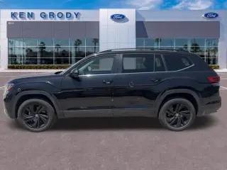 Volkswagen Atlas 2022 V6 SE 4dr SUV w/Technology