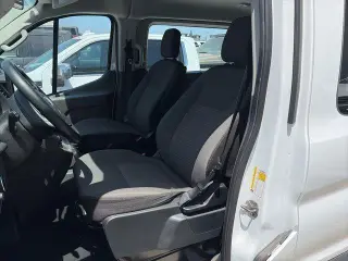 Ford Transit 2023 350 XL 3dr LWB Low Roof Passenger Van