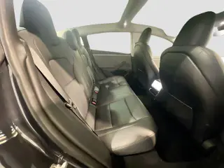 Tesla Model 3 2024 4dr Sedan