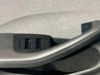 Tesla Model 3 2024 4dr Sedan