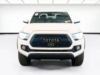 Toyota Tacoma 2023 4x4 TRD Off-Road 4dr Double Cab 5.0 ft SB 6A