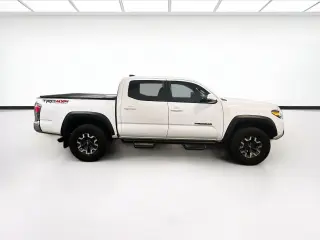 Toyota Tacoma 2023 4x4 TRD Off-Road 4dr Double Cab 5.0 ft SB 6A