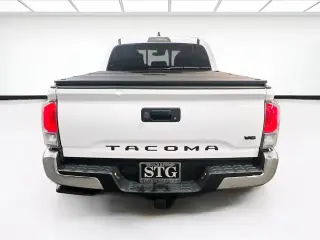 Toyota Tacoma 2023 4x4 TRD Off-Road 4dr Double Cab 5.0 ft SB 6A