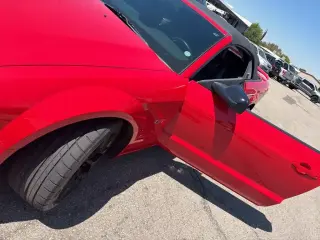 Ford Mustang 2006 GT Deluxe 2dr Convertible