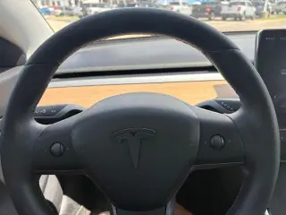 Tesla Model 3 2020 AWD Standard Range 4dr Fastback