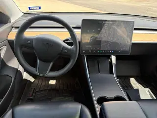 Tesla Model 3 2020 AWD Standard Range 4dr Fastback