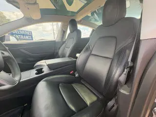 Tesla Model 3 2020 AWD Standard Range 4dr Fastback
