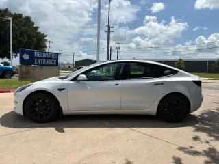 Tesla Model 3 2021 AWD Long Range 4dr Sedan