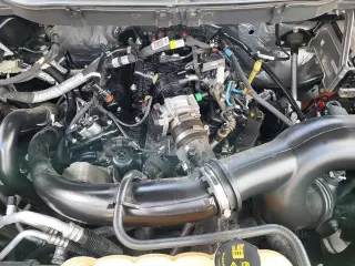 Ford F-150 2023 4x2 XL 4dr SuperCrew 5.5 ft. SB
