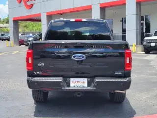 Ford F-150 2023 4x2 XL 4dr SuperCrew 5.5 ft. SB