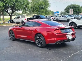 Ford Mustang 2022 EcoBoost 2dr Fastback