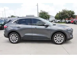 Ford Escape 2021 AWD Titanium 4dr SUV
