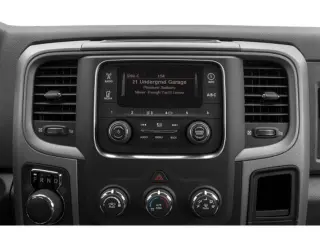 Ram 1500 Classic 2021 4x4 Tradesman 4dr Quad Cab 6.3 ft. SB Pickup