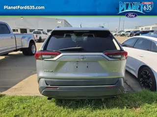 Toyota RAV4 2019 XLE Premium 4dr SUV