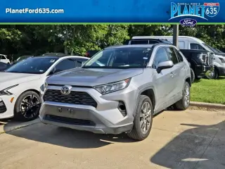 Toyota RAV4 2019 XLE Premium 4dr SUV
