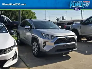 Toyota RAV4 2019 XLE Premium 4dr SUV
