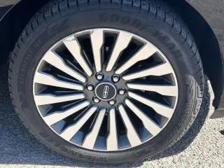 Lincoln Navigator 2020 4x2 Reserve 4dr SUV