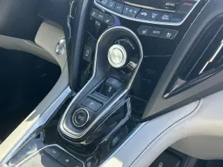 Acura RDX 2019 4dr SUV w/Advance Package
