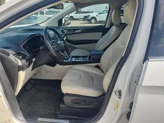 Ford Edge 2023 AWD Titanium 4dr Crossover