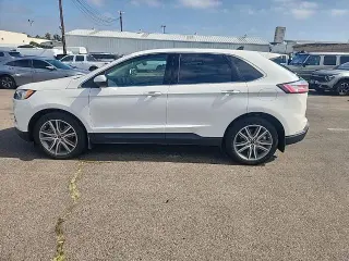 Ford Edge 2023 AWD Titanium 4dr Crossover