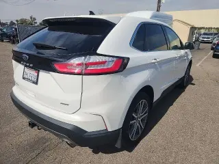 Ford Edge 2023 AWD Titanium 4dr Crossover