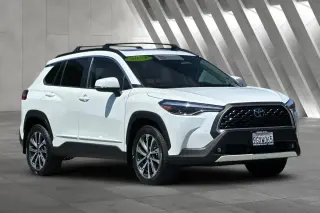Toyota Corolla Cross 2023 XLE 4dr Crossover