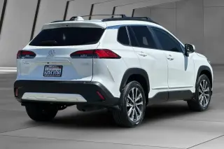 Toyota Corolla Cross 2023 XLE 4dr Crossover