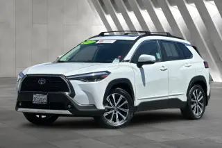 Toyota Corolla Cross 2023 XLE 4dr Crossover