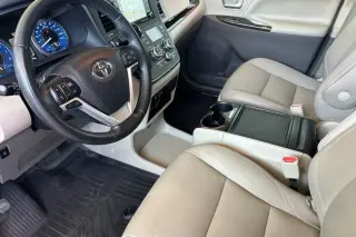 Toyota Sienna 2019 AWD XLE 7-Passenger 4dr Mini-Van