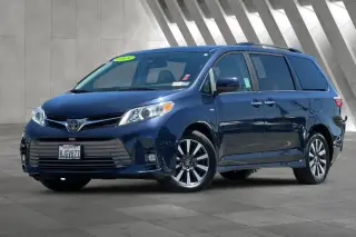 Toyota Sienna 2019 AWD XLE 7-Passenger 4dr Mini-Van