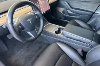 Tesla Model 3 2022 4dr Sedan