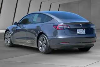 Tesla Model 3 2022 4dr Sedan