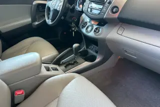 Toyota RAV4 2008 4x4 Limited 4dr SUV V6