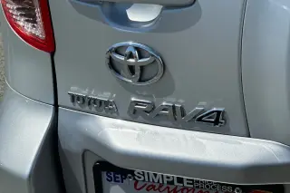 Toyota RAV4 2008 4x4 Limited 4dr SUV V6
