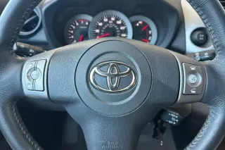 Toyota RAV4 2008 4x4 Limited 4dr SUV V6