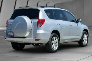Toyota RAV4 2008 4x4 Limited 4dr SUV V6