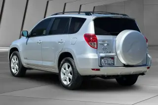 Toyota RAV4 2008 4x4 Limited 4dr SUV V6