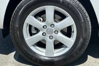Toyota RAV4 2008 4x4 Limited 4dr SUV V6